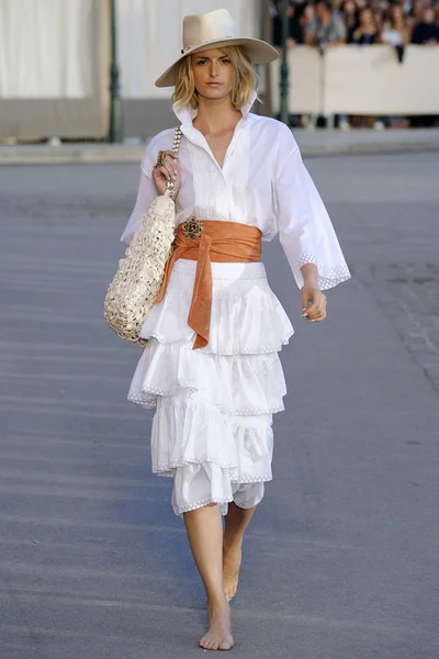 Look 38